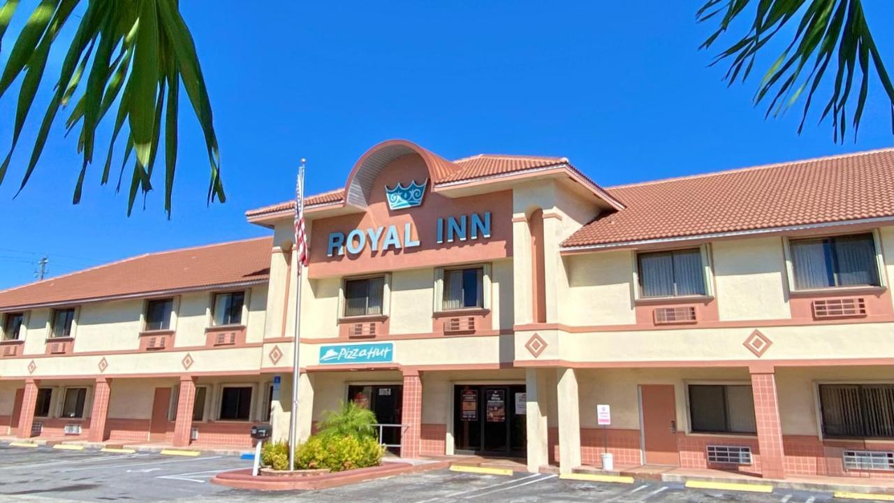 Royal Inn Hotel Роял-Палм-Бич Экстерьер фото